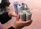 Những tai nạn khó lường khi chơi pháo tự chế, không rõ nguồn gốc