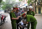Công an xã có quyền dừng xe, kiểm soát trên các tuyến quốc lộ không?