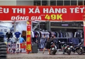 Hàng thời trang xả kho, sale off, giảm giá sốc... cuối năm