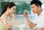 Đêm giao thừa kiêng kỵ điều gì để năm Tân Sửu vạn sự bình an?