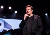 Tỷ phú Elon Musk mua hàng tạp hóa sẽ khác người bình dân ở Mỹ thế nào?