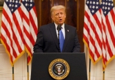 Ông Trump ca ngợi thành tựu, không nhắc đến ông Biden trong bài phát biểu chia tay Nhà Trắng