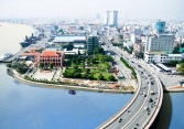Nguồn thu từ bất động sản giảm mạnh
