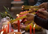 Văn khấn cúng rước ông bà ngày 30 Tết Canh Tý