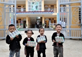 Quỹ sữa Vươn cao Việt Nam và Vinamilk đến với trẻ em khó khăn vùng cao Yên Bái