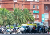 Hà Nội ngày đầu tiên người dân thực hiện giãn cách xã hội như thế nào? 