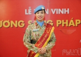 Nữ sĩ quan “mũ nồi xanh” lọt top 50 cá nhân được vinh danh Gương sáng pháp luật 2023