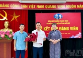 Chi bộ Tạp chí điện tử Phụ nữ Mới tổ chức lễ kết nạp Đảng viên mới