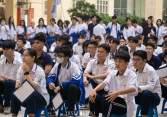 THPT Chuyên Sư phạm so tài đầy gay cấn tại sân chơi 'Khua chiêng vàng'