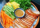 Cách làm bánh tráng thịt heo quay thơm ngon, giòn bì
