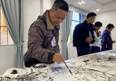 Người vẽ chữ năm Ất Tỵ