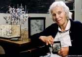 Dorothy Hodgkin: Người phụ nữ mở cánh cửa khoa học về insulin và penicillin