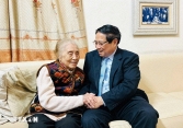 Thủ tướng thăm, chúc mừng nguyên Phó Chủ tịch nước Nguyễn Thị Bình: Tôn vinh một biểu tượng nữ quyền Việt Nam