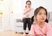 “Con nít có biết gì đâu”- Quan niệm sai lầm của nhiều bậc cha mẹ