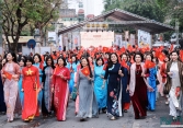 Hơn 1000 phụ nữ khoe sắc trong tà áo dài tại Hồ Hoàn Kiếm