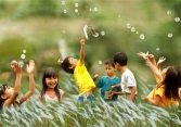 An toàn cho con ngày lễ và hè: Cẩm nang không thể bỏ qua cho cha mẹ