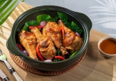 Gà nướng nồi đất, món ngon đậm đà hương vị đồng quê