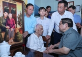 Thủ tướng thăm Mẹ Việt Nam anh hùng, dâng hương tại Thành cổ Quảng Trị và Nghĩa trang Đường 9
