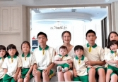 Bà mẹ 31 tuổi có 9 đứa con với khát khao 'sinh cho đủ 12 con giáp': 'Tôi không phải là bà nội trợ chỉ biết đẻ!'