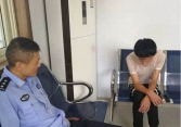 Tự hào vì con trai thi đại học điểm cao, bà mẹ sụp đổ trước cuộc gọi của cảnh sát: 'Thằng bé không thể làm chuyện xấu hổ như vậy!'