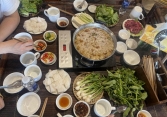 Nồi lẩu cua đồng không kèm đồ nhúng giá 690k ở Hà Nội: Một khách sốc nặng đăng bill than thở, dân mạng bất ngờ 'phản đòn'