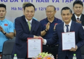 Ai là người hợp tác cùng tỉ phú Phạm Nhật Vượng hỗ trợ trả lương cho HLV Park Hang Seo?