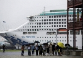 Gần 200 hành khách trên du thuyền Sun Princess đến Việt Nam có triệu chứng tiêu chảy