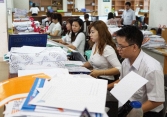 Bộ Nội Vụ nói gì về việc bỏ “biên chế suốt đời” với viên chức?
