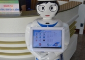 Bạn có muốn được Robot cô Tấm đón tiếp và hướng dẫn khi đến bệnh viện?