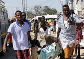 Xe chở sinh viên ở Somalia trúng bom, gần 100 người chết