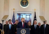 Tổng thống Donal Trump tuyên bố đang xem xét các lựa chọn để đáp trả Iran