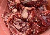 Tràn lan dẻ sườn bò giá siêu rẻ chỉ 75.000 đồng/kg 