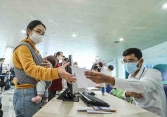 Hà Nội có thêm 6 đến 8 ca dương tính lần 1, từ giờ đến 31.3 mọi người nên ở nhà càng nhiều càng tốt