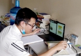 Một số người ở khu cách ly tự nguyện đóng tiền cách ly hỗ trợ