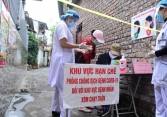Lập chốt ở 'xóm chạy thận' Bạch Mai