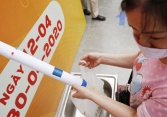 Ngày đầu tiên hoạt động của cây ATM gạo tại Hà Nội
