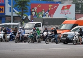 Hà Nội, TPHCM và 10 tỉnh thành trong nhóm nguy cơ được đề xuất cách ly thêm 1 tuần