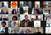 Bác sĩ Việt tư vấn trực tuyến miễn phí cho người Việt Nam ở nước ngoài chống dịch COVID-19   