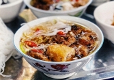 Báo Pháp miêu tả Hà Nội là 'ngôi đền của ẩm thực đường phố'
