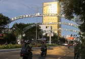  Chủ hai tòa nhà kính vàng bị xử phạt 40 triệu đồng 