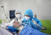 Bệnh nhân phi công người Anh có hy vọng sống rõ ràng hơn, mỗi giờ 'ăn' 30ml