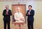 Ra mắt bộ tranh chân dung các Bộ trưởng Ngoại giao Việt Nam qua các thời kì