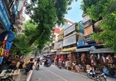 Rằm tháng 7, 'xế sang, hàng hiệu' ế ẩm mùa dịch