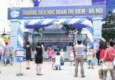 Hà Nội: Một học sinh lớp 3 bị bỏ quên trên xe đưa đón
