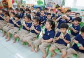 Sữa học đường giúp phụ huynh nhẹ gánh hơn với lợi ích kép