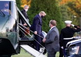 Tổng thống Donald Trump nhập viện điều trị Covid-19