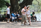 Hà Nội: Đề xuất phạt 'nguội' những người không đeo khẩu trang nơi công cộng