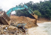 Tìm kiếm 57 người mất tích ở Thừa Thiên-Huế, Quảng Nam và trên biển