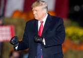 Trump sử dụng nhạc của Guns N 'Roses, Linkin' Park và Queen trong chiến dịch tranh cử