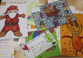 Những bức thư của trẻ em gửi đến ông già Noel chất chứa nỗ lo lắng về dịch bệnh